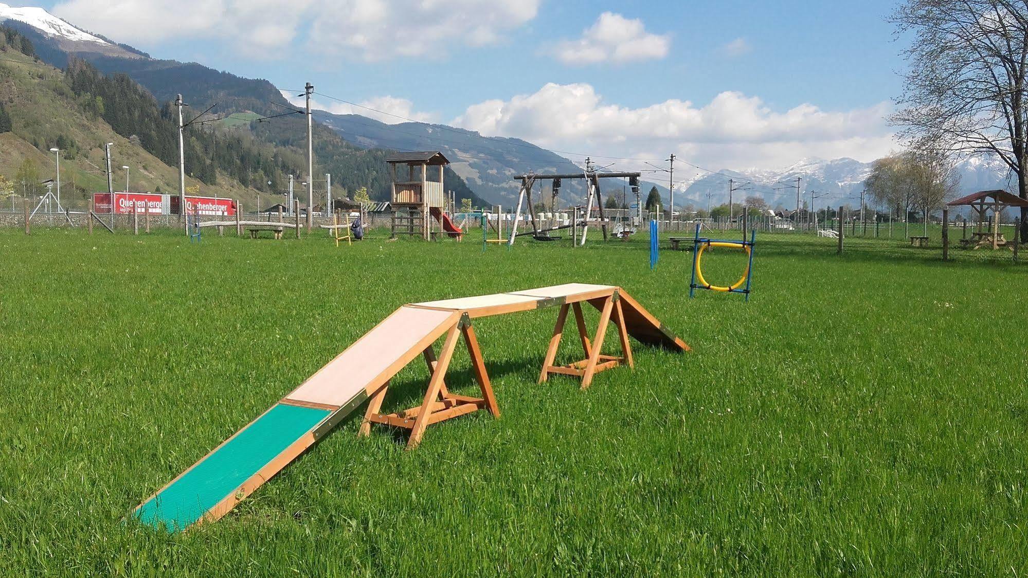 Chaletdorf Zellersee Maishofen Luaran gambar